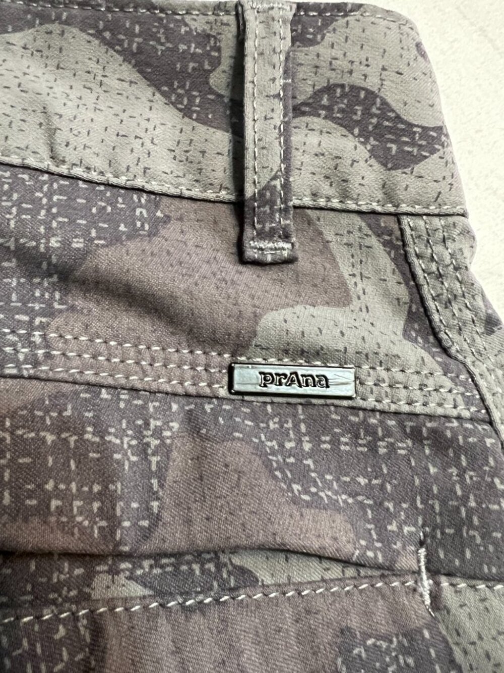 prAna Cargo Jogger Pants Womens Size 2 Camo Camouflage Gray Hiking Athletic - Picture 3 of 10